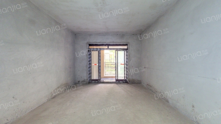 盛唐叠彩山一期二手房实景图