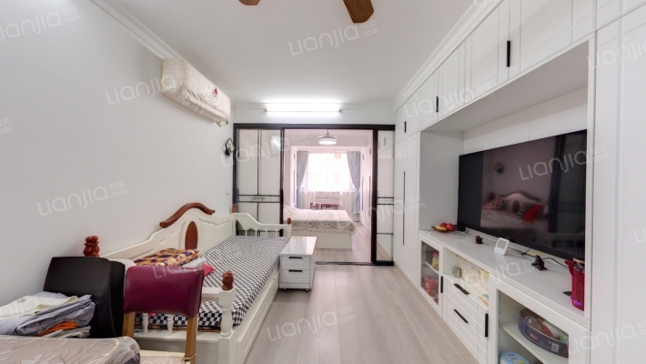 江苏路499弄二手房实景图