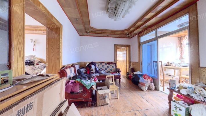 083厂宿舍二手房实景图