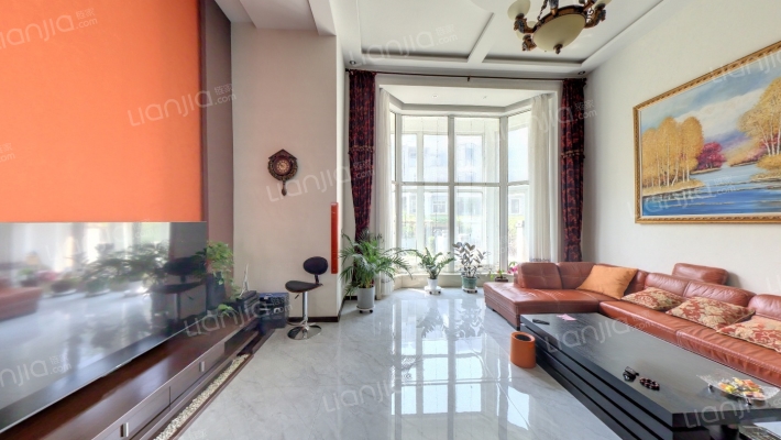 香格蔚蓝A区二手房实景图