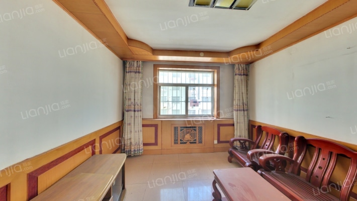 新湖花苑二手房实景图