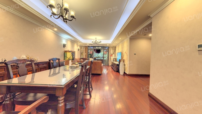 凤凰湾驭府二手房实景图