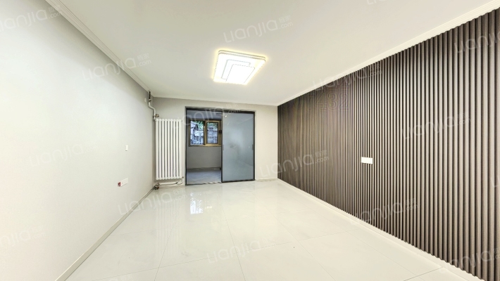 梁家园东胡同甲1号院二手房实景图