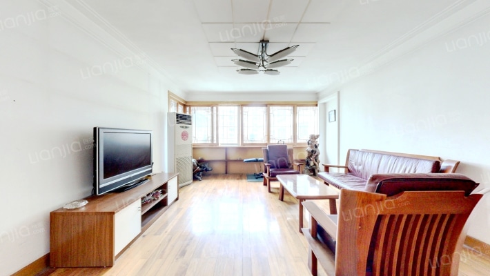 贵钢虹桥二手房实景图