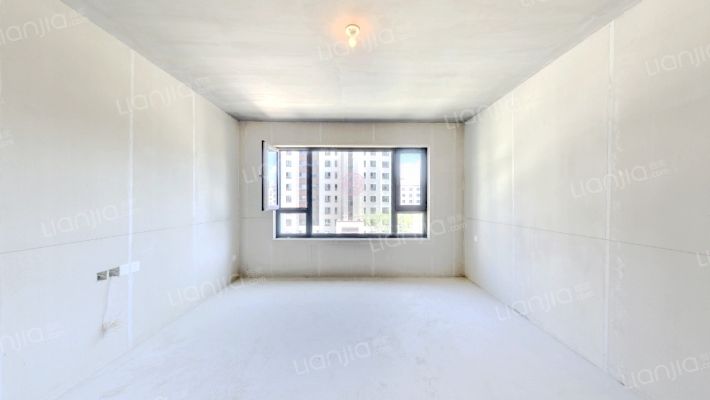 豪邦缇香名颂二手房实景图