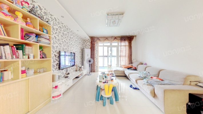 比华利国际城一期二手房实景图