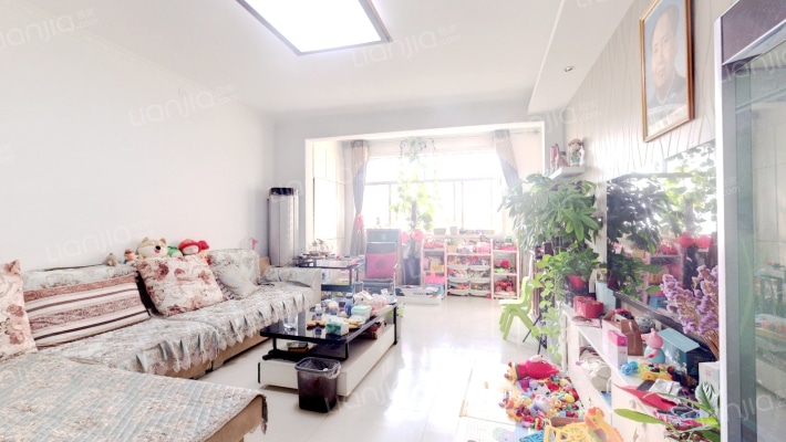 郑百家属院二手房实景图