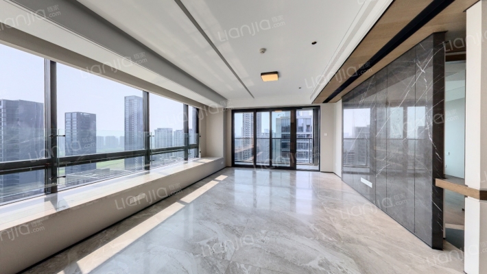 绿城桂冠东方二区二手房实景图