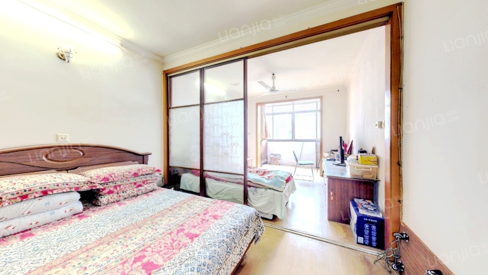 灵新小区二手房实景图