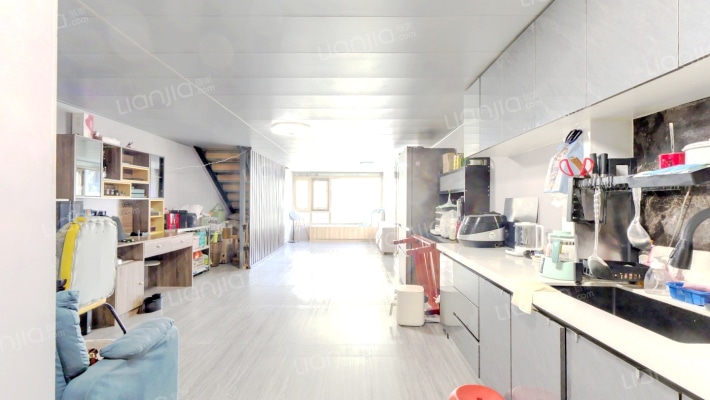 万科国家广告产业园二手房实景图