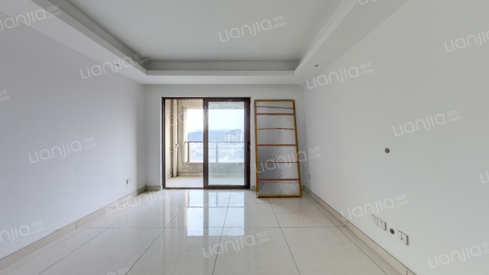 钱王铂金大厦二手房实景图