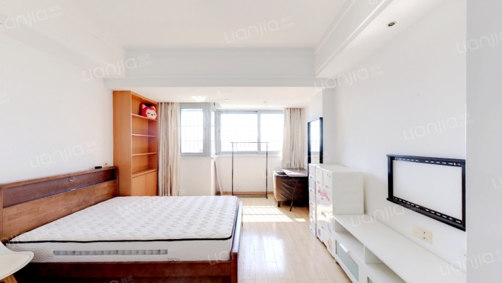 赞成领尚二手房实景图