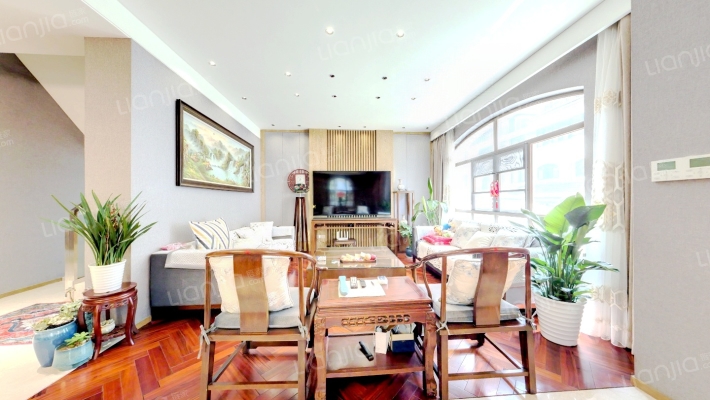 保利拉菲堂皇二手房实景图