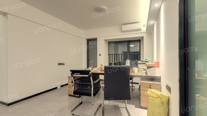 中信凯旋君庭二手房实景图