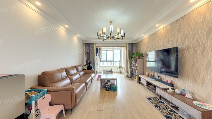 金地铂悦二手房实景图