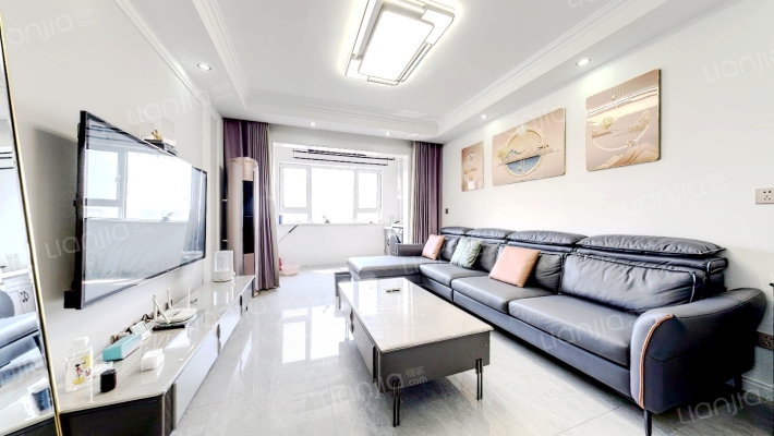 卓越花园二手房实景图