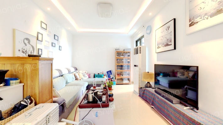 日月光伯爵大地鼎耀花园二手房实景图