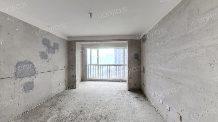 兴宇凤栖台二手房实景图