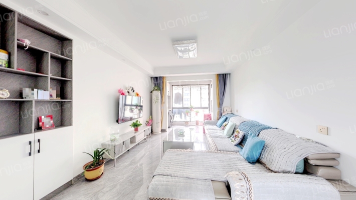 信地华地城二手房实景图