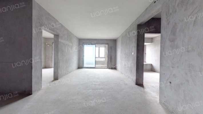 绿地万萃城R5组团二手房实景图