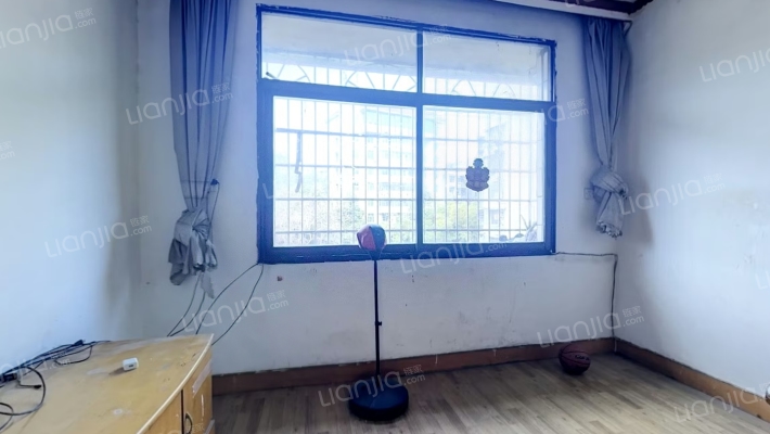 湘西州农机宿舍楼二手房实景图