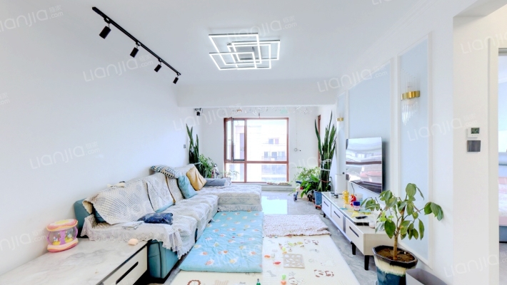 荣盛锦绣观邸一期二手房实景图