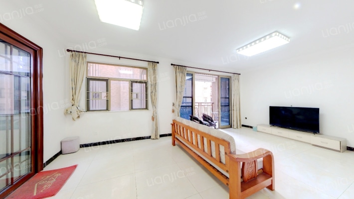 金山湖花园三区二手房实景图