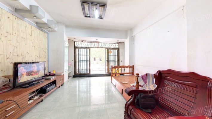 阳光花园二手房实景图