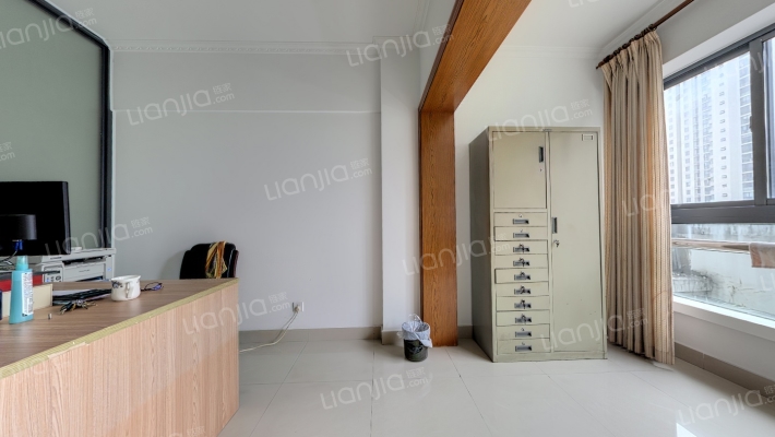 四季商业广场二手房实景图