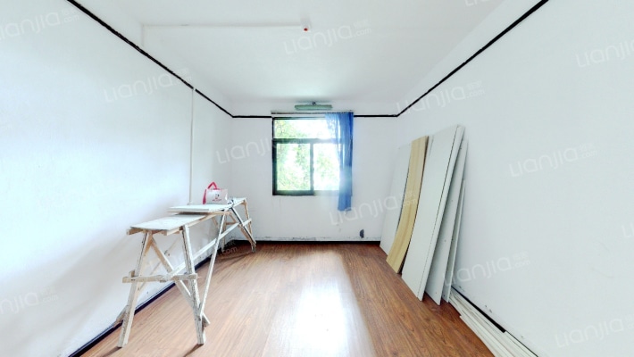 贵医附院宿舍楼二手房实景图