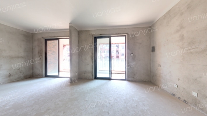 朝阳河花苑一二期二手房实景图