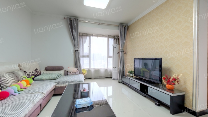 天朗蓝湖树二手房实景图