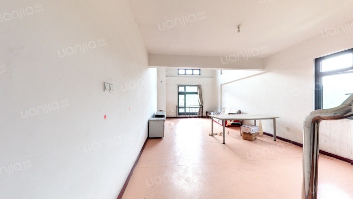 逸翠庄园三期二手房实景图