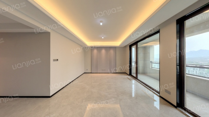 龙兴国际生态新城光宸二手房实景图