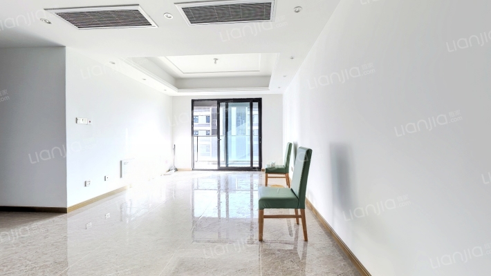 天鹅港华庭三区二手房实景图