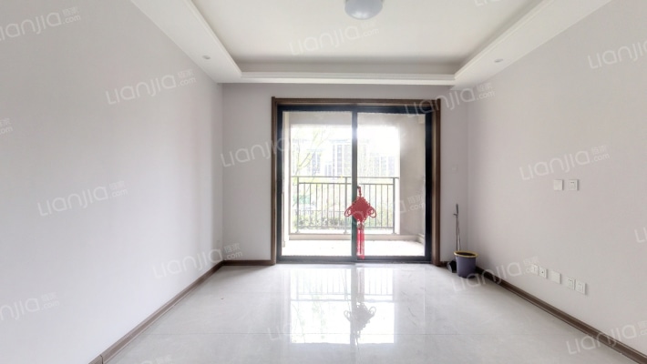 星联御象湖二手房实景图