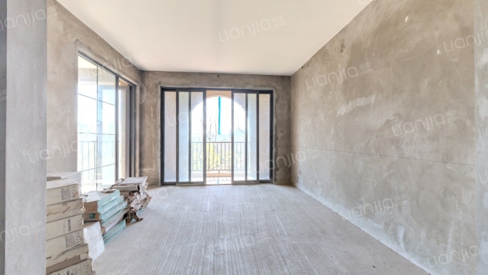 庆隆南山高尔夫国际社区玺馆二手房实景图