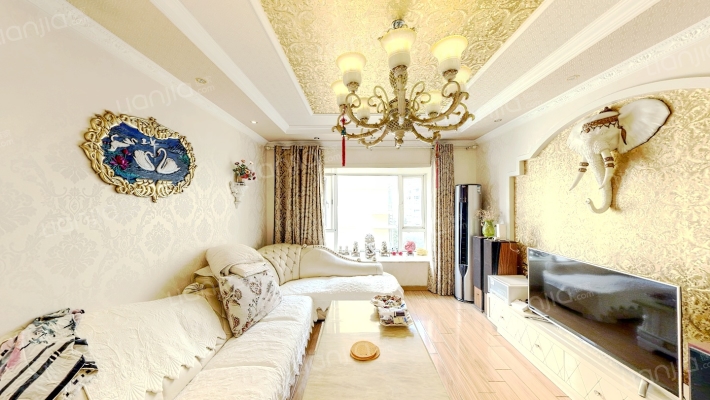 中房蓝水湾二手房实景图