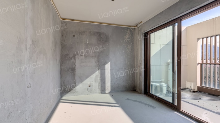 中南菩悦春山听湖院二手房实景图