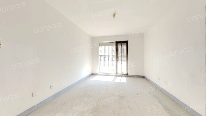 世茂红墅台二手房实景图