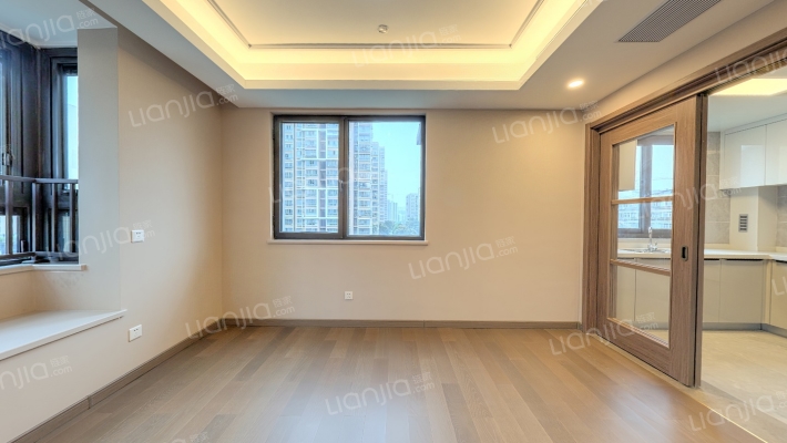 龙湖春江郦城紫宸苑二手房实景图