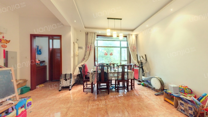 静之湖度假山庄二手房实景图