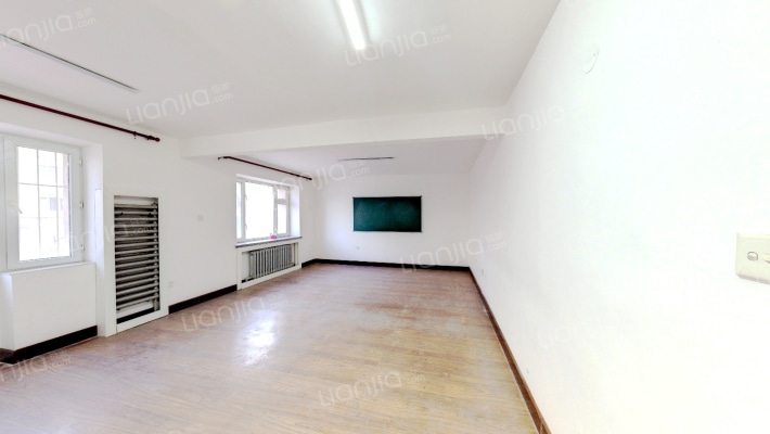 附中小区二手房实景图