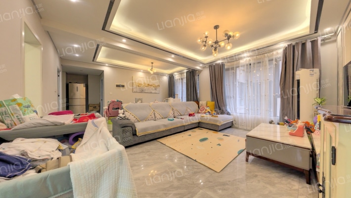 融创南湖逸家二手房实景图