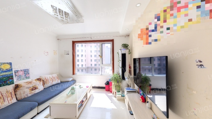 弘石湾C2区二手房实景图