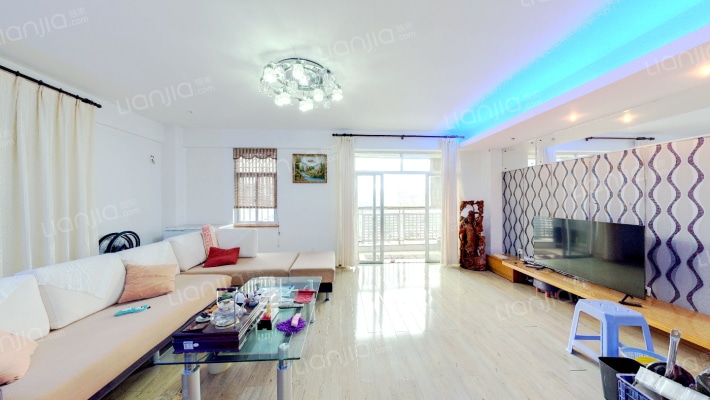 新南花园二手房实景图