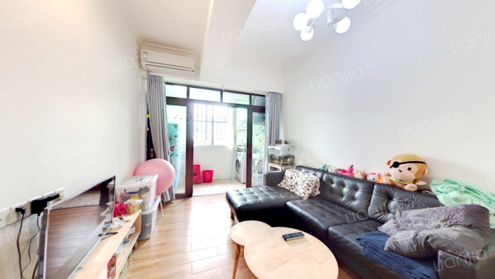 富力路二手房实景图