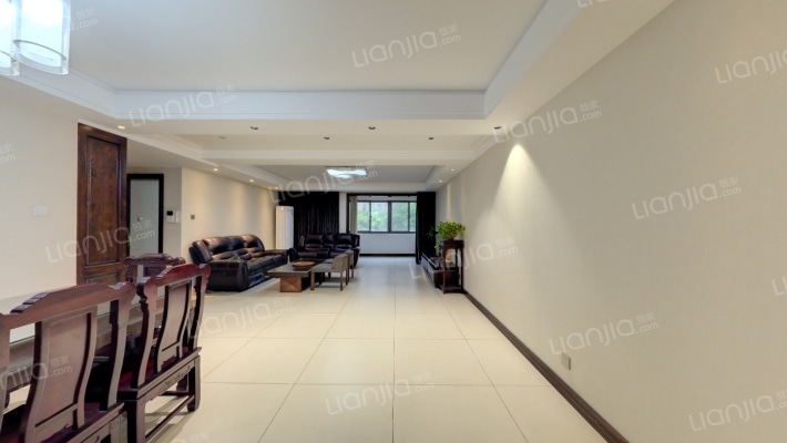 新里卢浮公馆二手房实景图