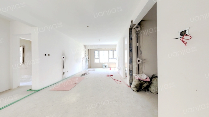 中铁世博城逸海北区二手房实景图