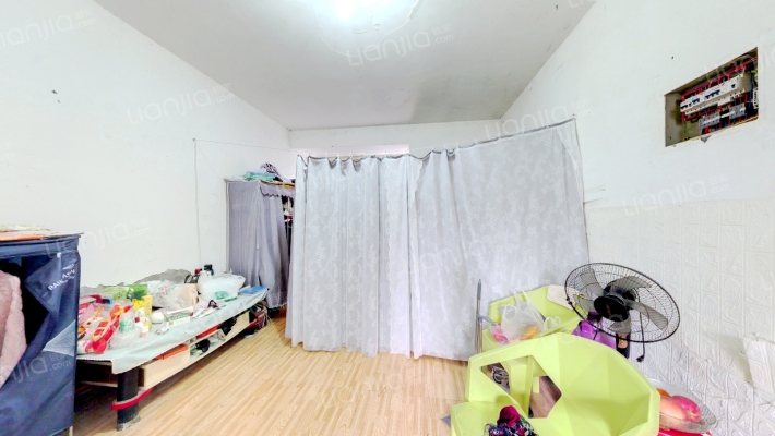 成铁安靖花园二手房实景图